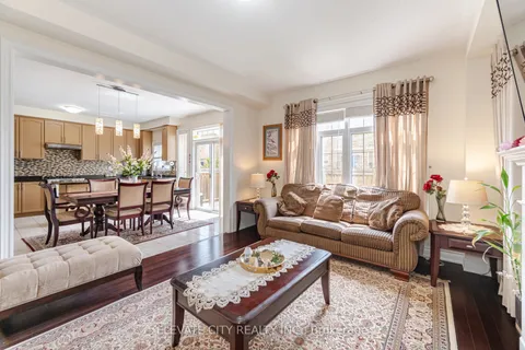 5576 Ethan Drive, ON L5M 0W1
