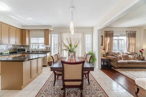 5576 Ethan Drive, ON L5M 0W1