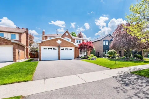 1532 Lovelady Crescent, ON L4W 2Z1