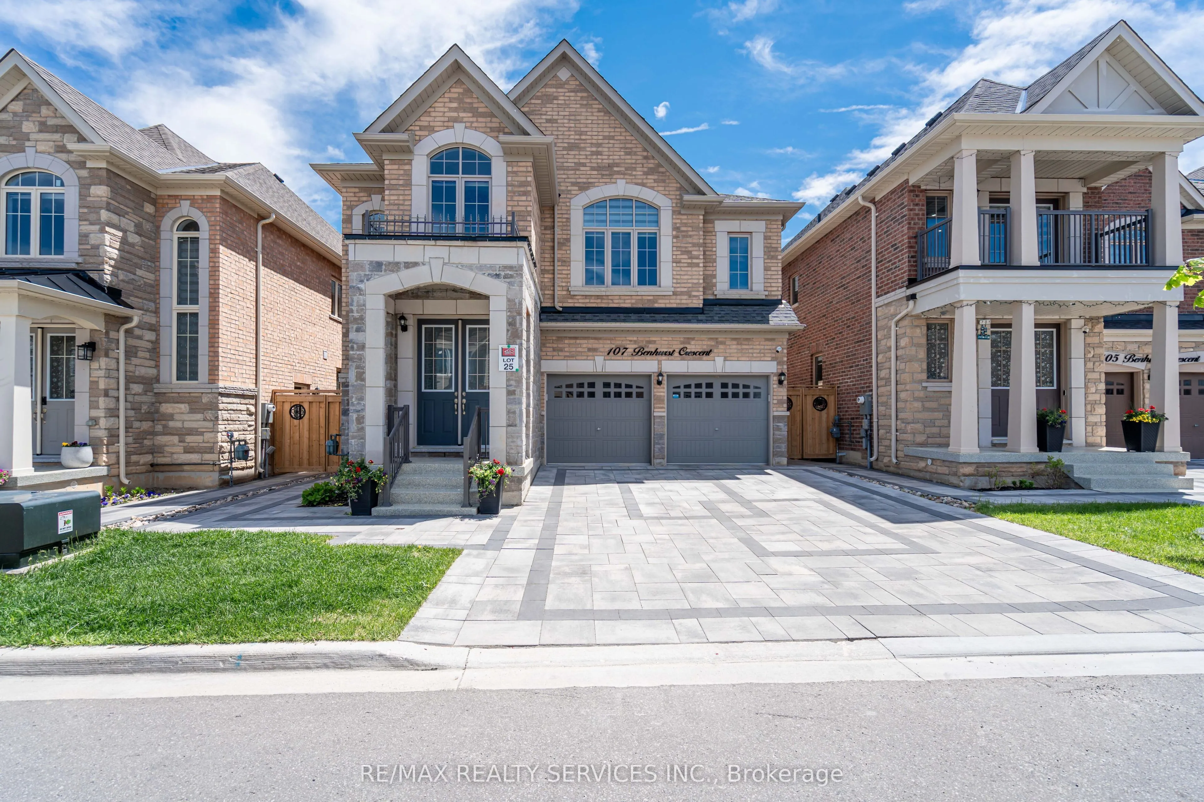 107 Benhurst Crescent, ON L7A 5A4