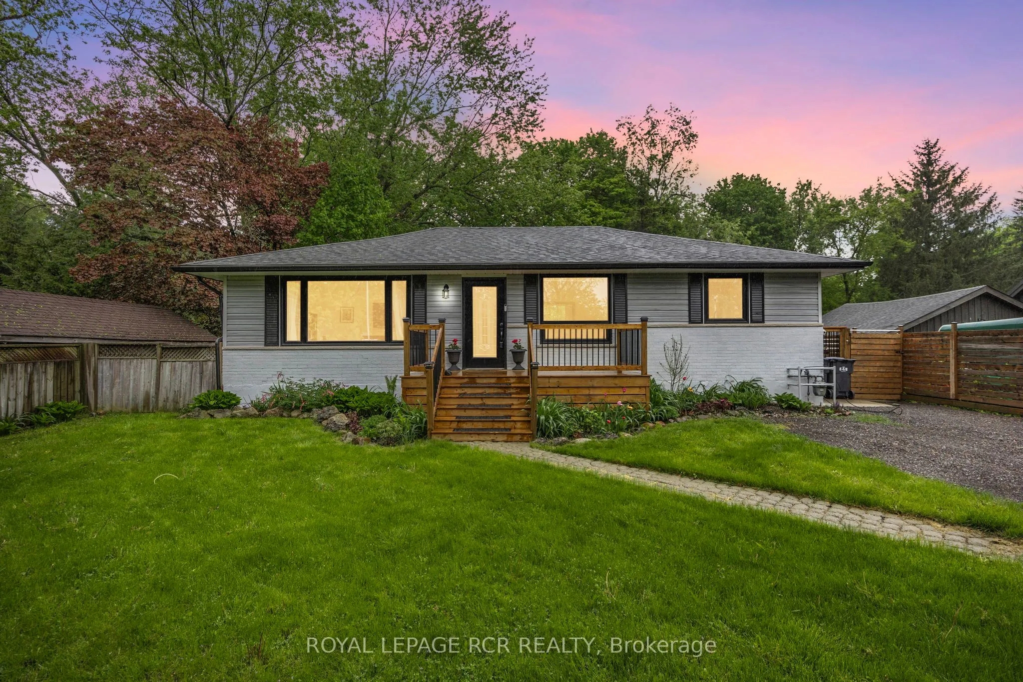 61 William Street, ON L7K 1N7