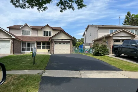 2994 Glace Bay Road, ON L5N 2K1