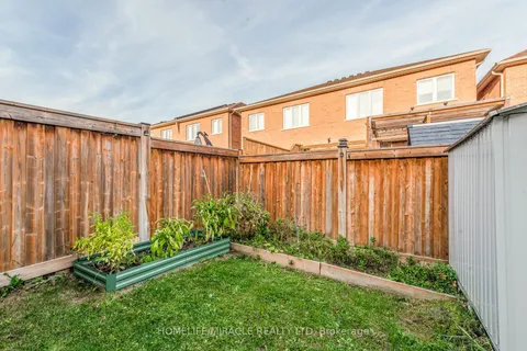 47 Maple Trail Road, ON L7C 3Z8