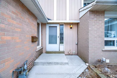 62 Elmvale Avenue, ON L6Z 1A5