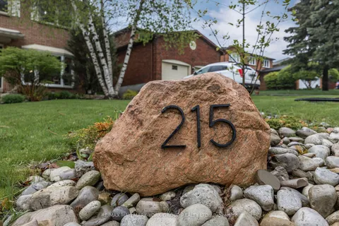 215 Beechfield Crescent, ON L9W 4N2