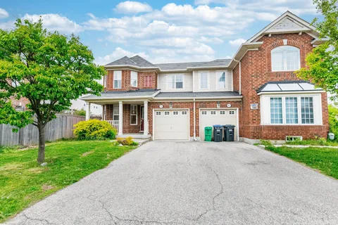 105 DECKER HOLLOW Circle, ON L6X 0L5