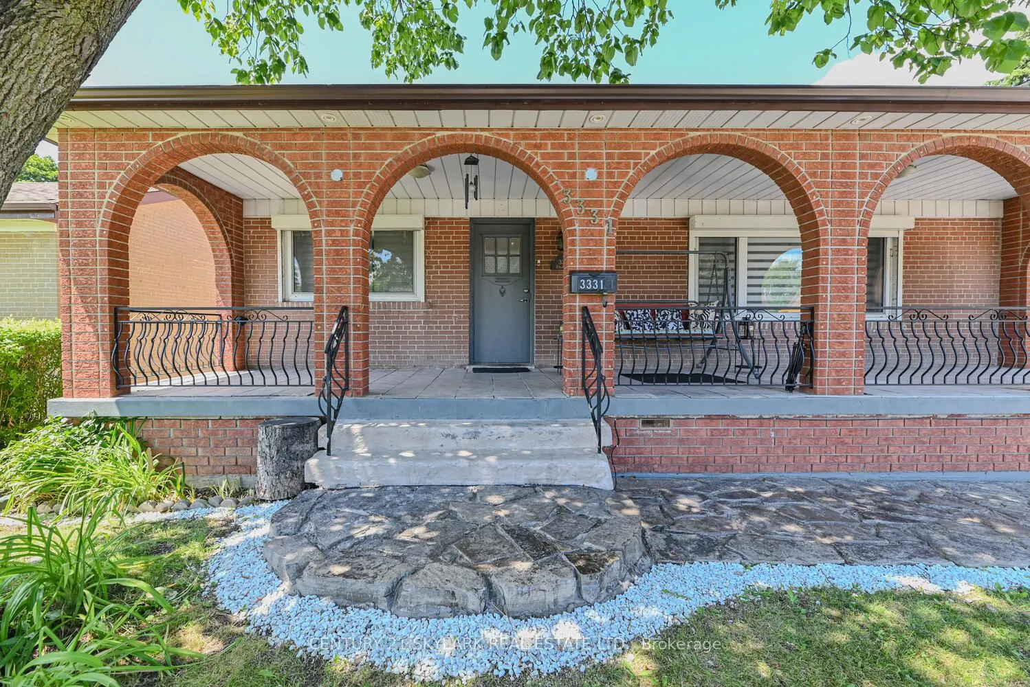 3331 Etude Drive, ON L4T 1T4