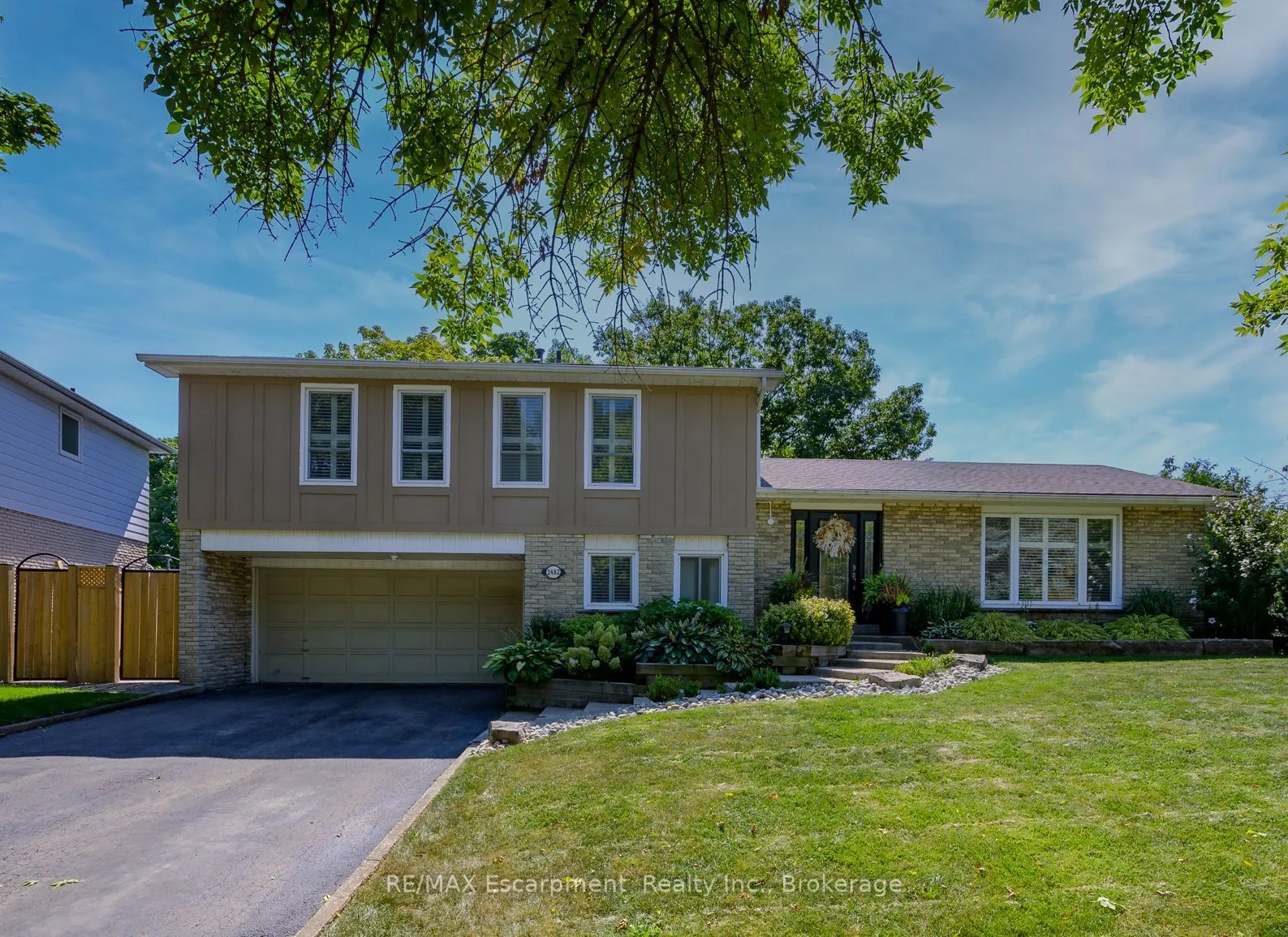 2482 WATERFORD Street, ON L6L 5E6