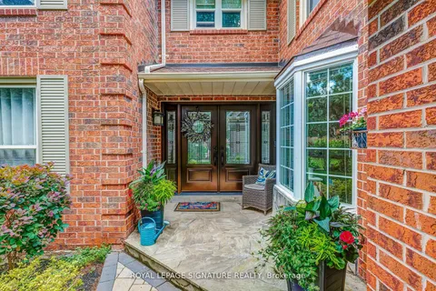 4008 Powderhorn Court, ON L5L 3C4