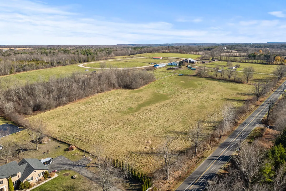 10253 second Line, ON L0P 1B0