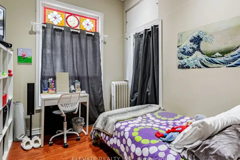 62 Harvard Avenue, ON M6R 1C6