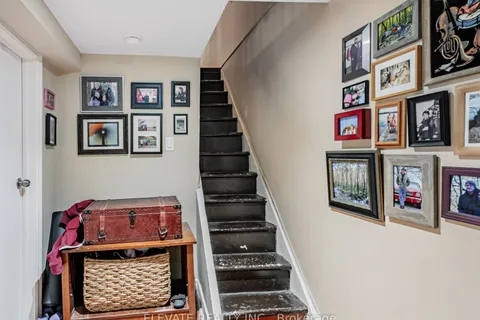 62 Harvard Avenue, ON M6R 1C6