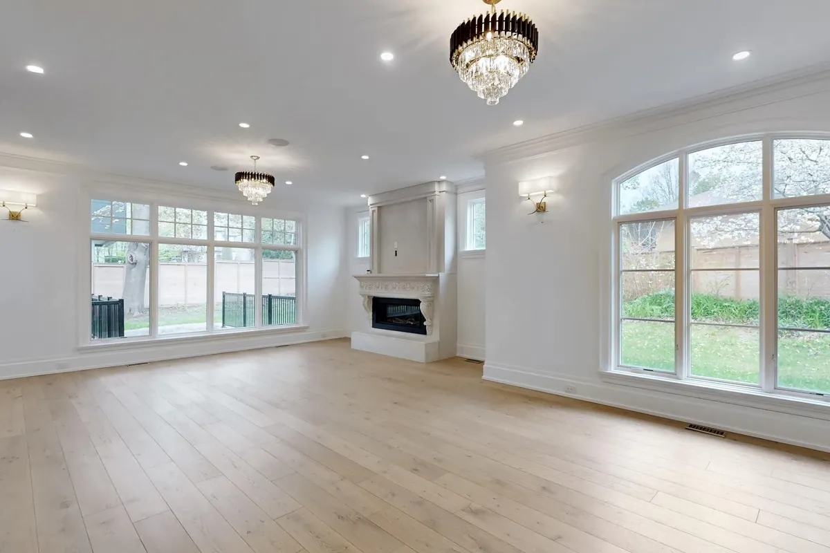 1257 Lakeshore Road, ON L6L 1E7