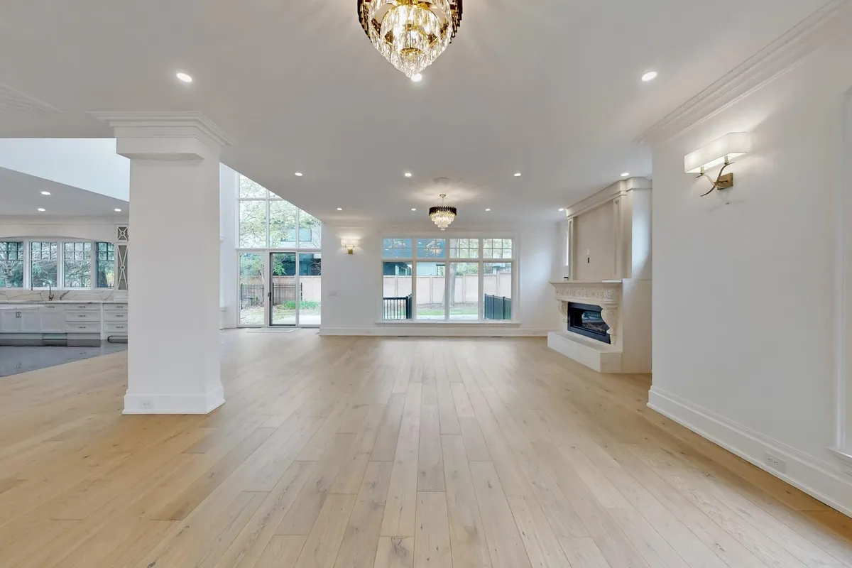 1257 Lakeshore Road, ON L6L 1E7