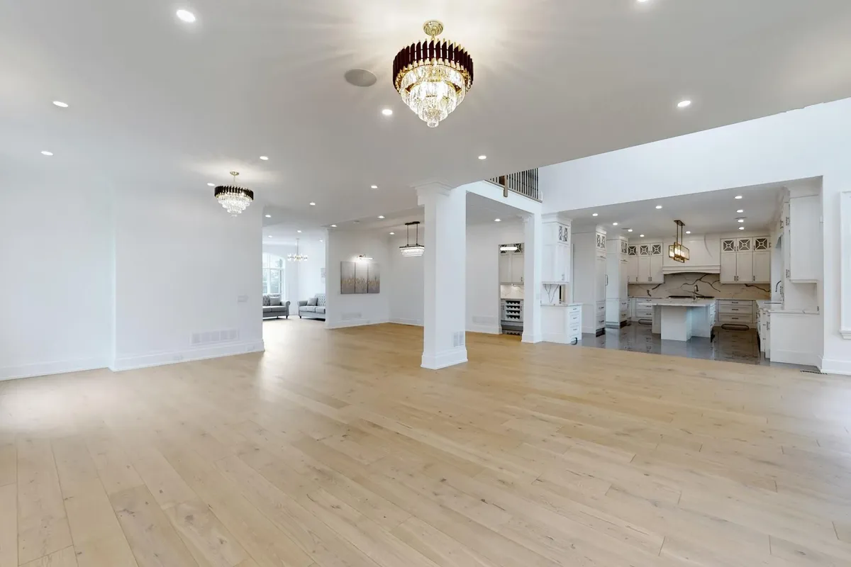 1257 Lakeshore Road, ON L6L 1E7