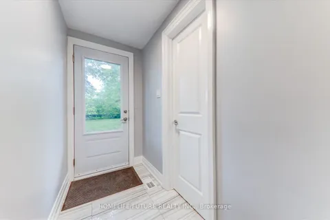 20 Brantley Crescent, ON M3J 1X5