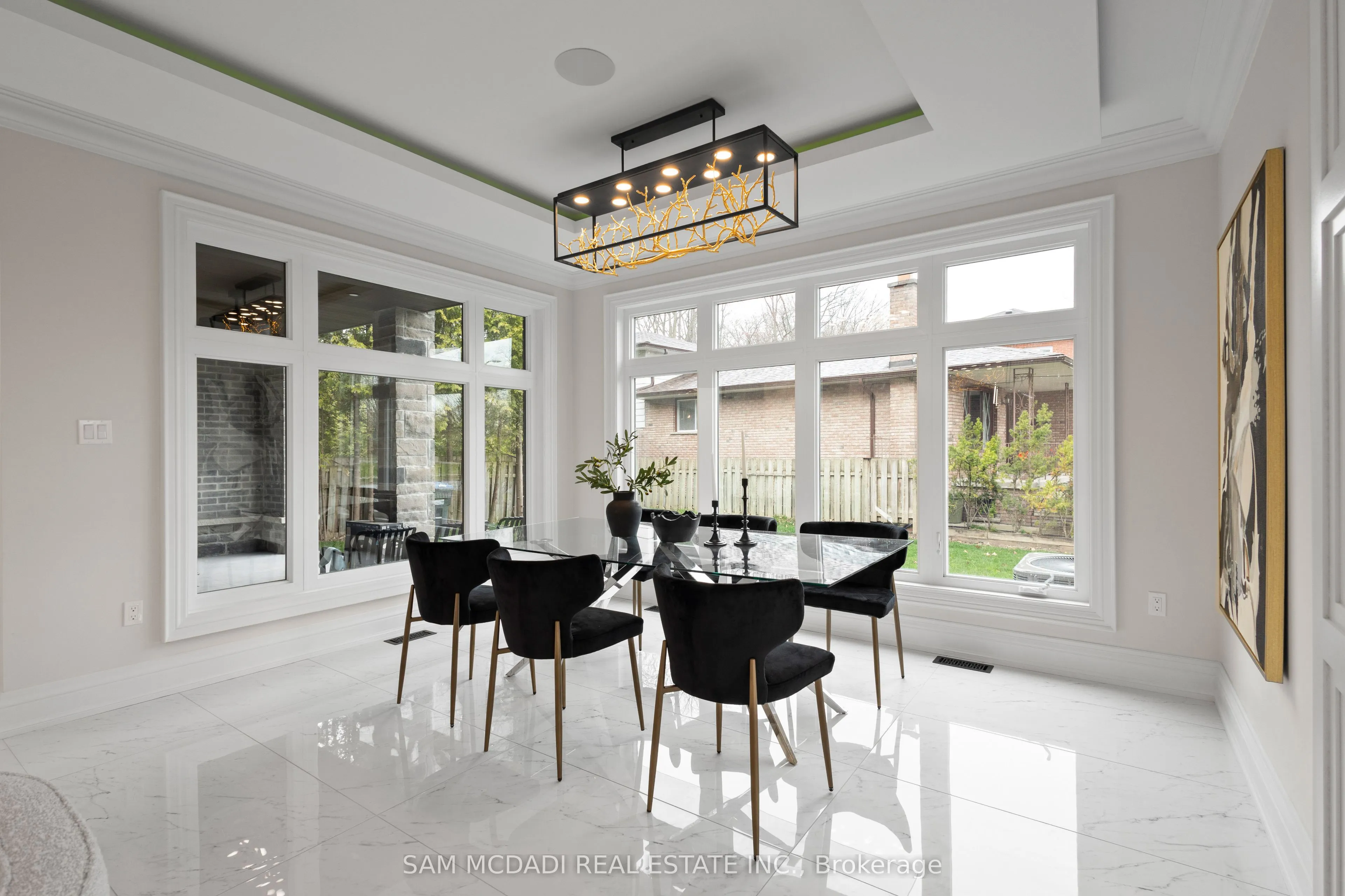 72 Oakes Drive, ON L5G 3M1