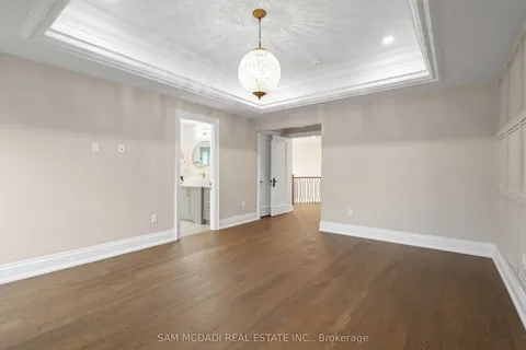 72 Oakes Drive, ON L5G 3M1