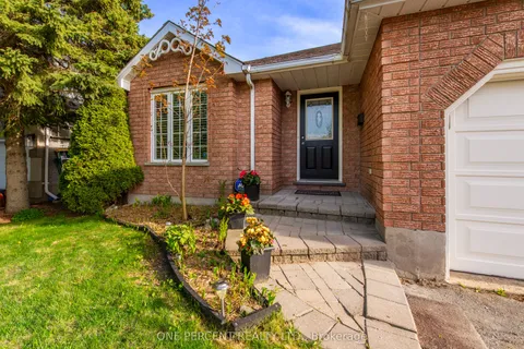 240 Walsh Crescent, ON L9W 4T1