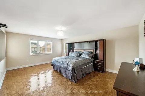 31 Eiffel Boulevard, ON L6P 1V9