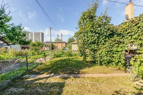 91 Pamille Place, ON M6M 3B1