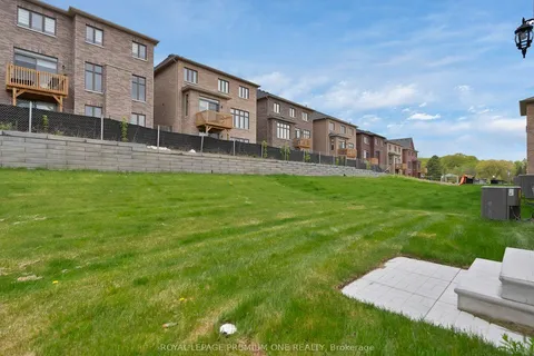 30 James Walker Avenue, ON L7C 4M8