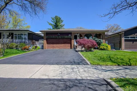 2361 Nikanna Road, ON L5C 2W8