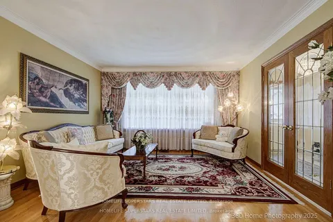 2361 Nikanna Road, ON L5C 2W8