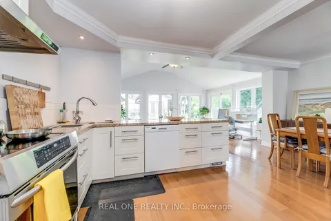1377 Sheldon Avenue, ON L6L 2P9