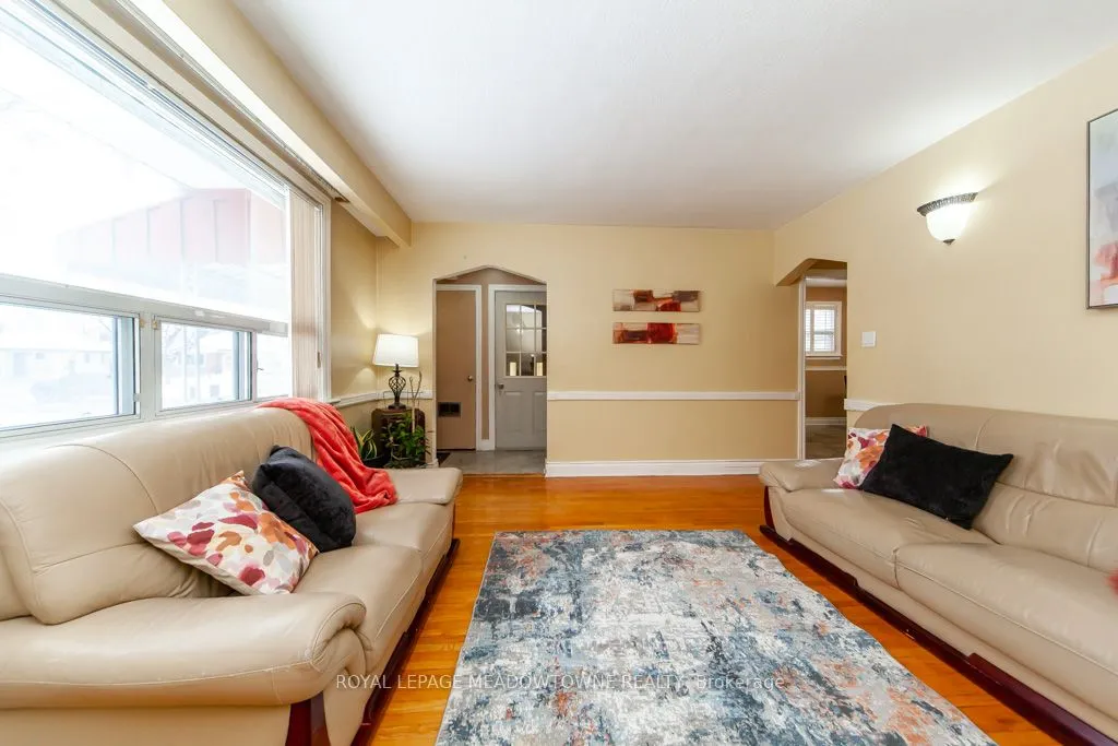 47 Jodphur Avenue, ON M9M 2J3