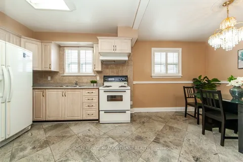 47 Jodphur Avenue, ON M9M 2J3