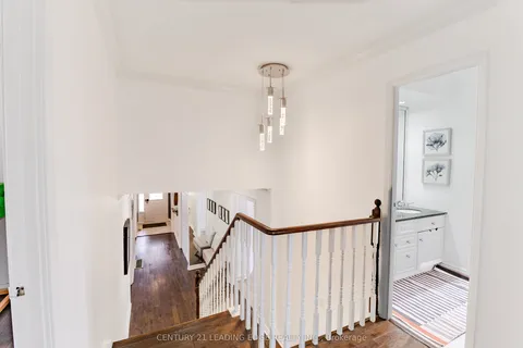 6 Jubilee Court, ON L6S 2H2
