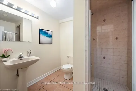 7173 Village Walk, ON L5W 1X2