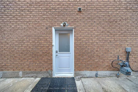 21 Toba Crescent, ON L6Z 4R6