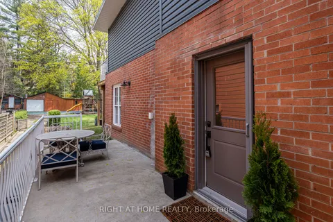 187 Clendenan Avenue, ON M6P 2W9