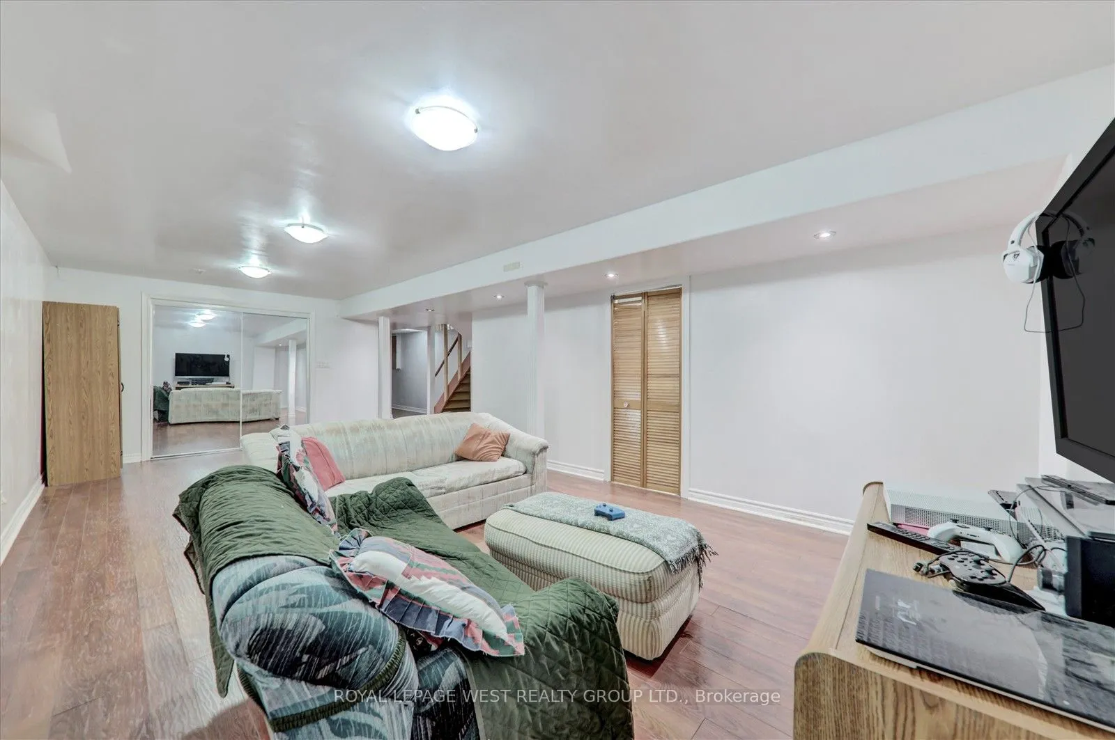 4556 Metcalfe Avenue, ON L5M 4L5