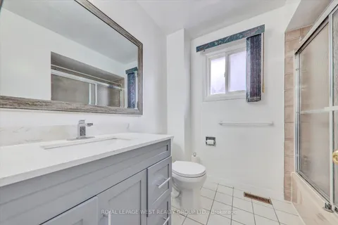 4556 Metcalfe Avenue, ON L5M 4L5