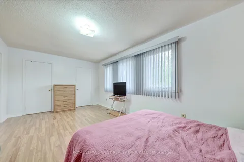 4556 Metcalfe Avenue, ON L5M 4L5