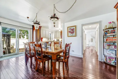 1665 Asgard Drive, ON L5E 3G5
