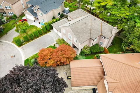 1665 Asgard Drive, ON L5E 3G5