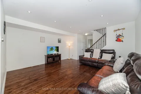 36 Herkes Drive, ON L6Y 4Z2