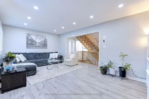 117 Decker Hollow Circle, ON L6X 0L4