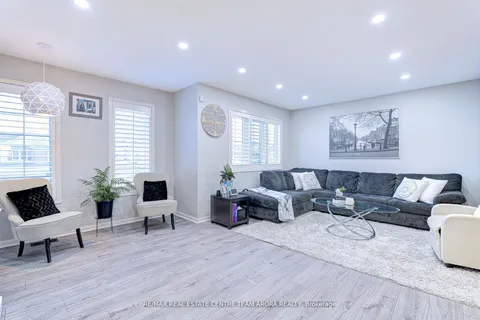 117 Decker Hollow Circle, ON L6X 0L4
