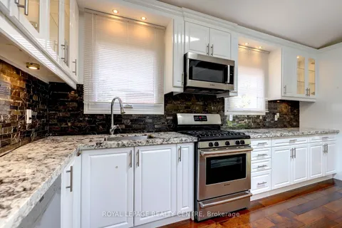 753 Fletcher Valley Crescent, ON L5J 2X4