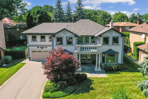 1816 Paddock Crescent, ON L5L 3E4