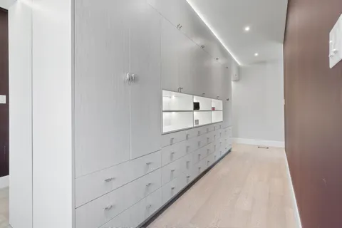 1816 Paddock Crescent, ON L5L 3E4