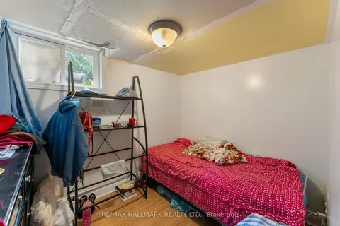 2031 Davenport Road, ON M6N 1C5