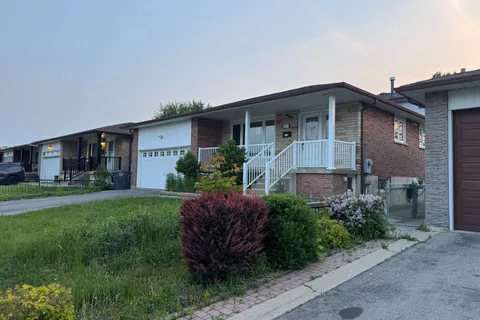 3397 Brandon Gate, ON L4T 3N3
