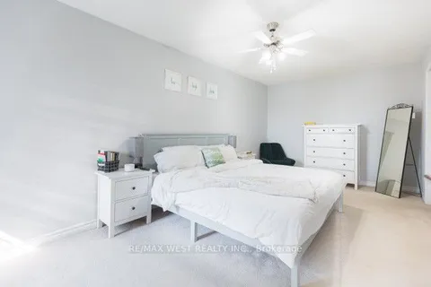 1669 Copeland Circle, ON L9T 8X8