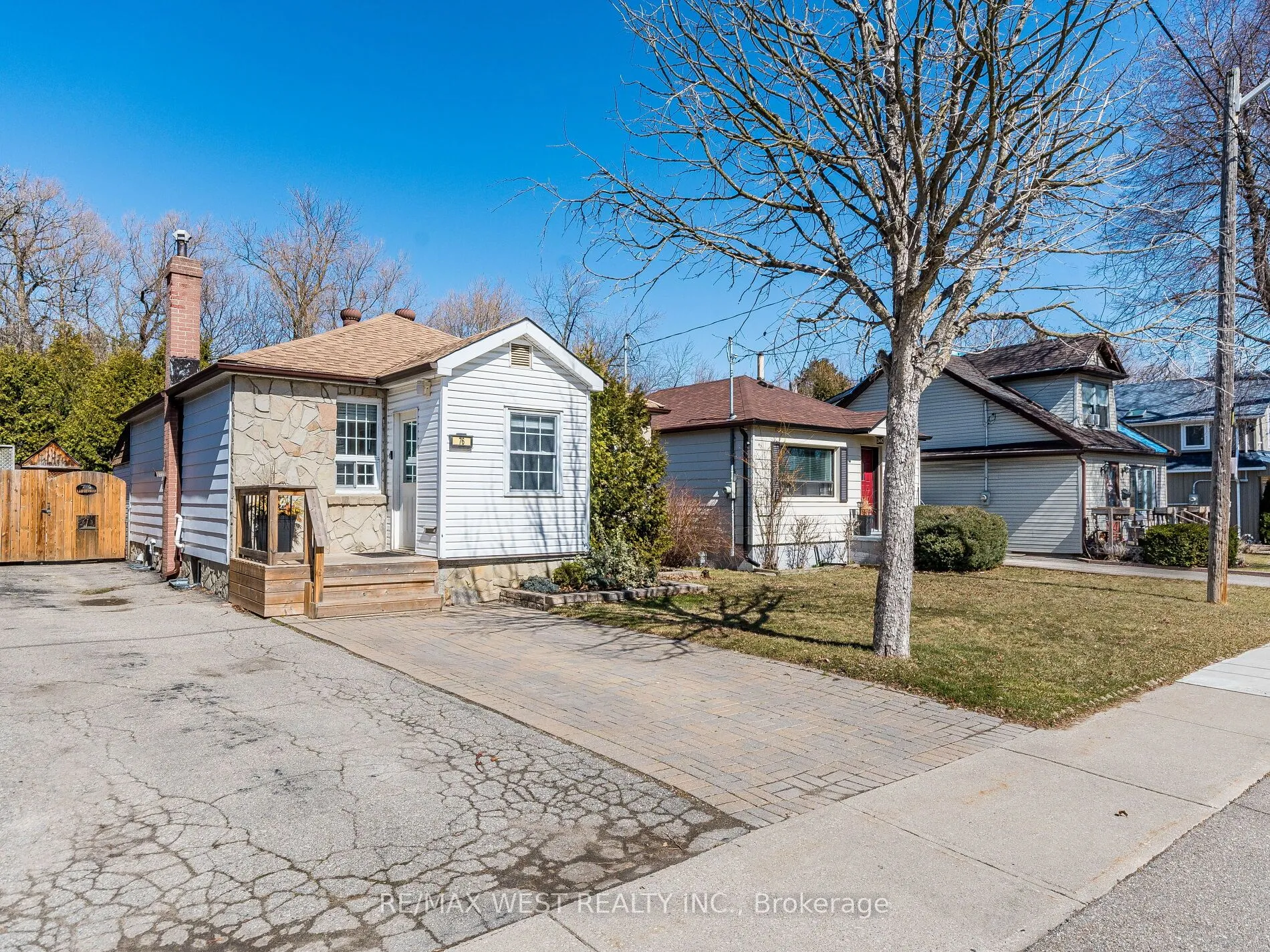 76 Laburnham Avenue, ON M8W 1S8